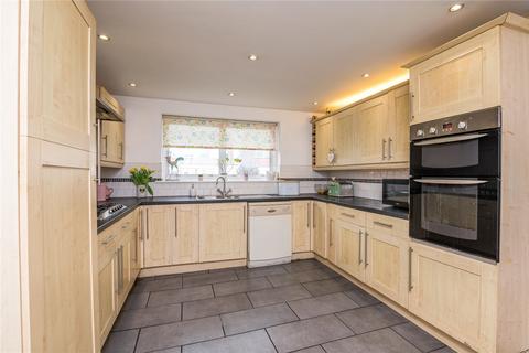 19 Lee Lotts, Great Wakering, Southend-on-sea, SS3 0HA