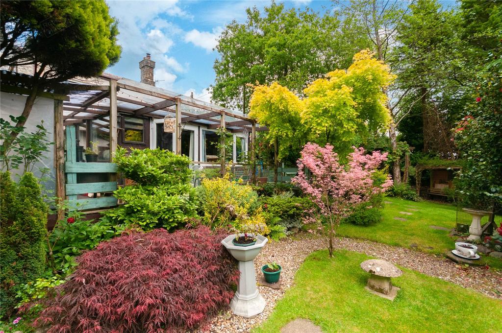 Caerbont Cottages, Caerbont... 3 bed detached house £320,000