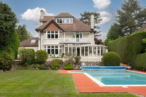 undefined, Peaks Hill, Purley, CR8