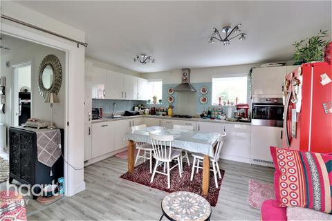 4 bedroom detached house for sale - Penrith Drive, Littleover