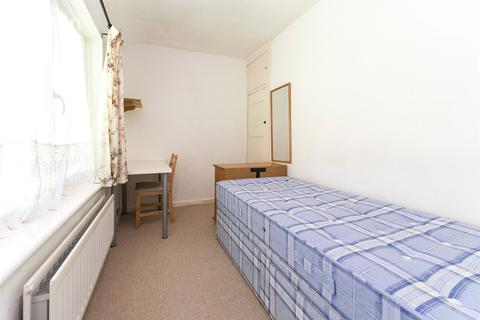 4 bedroom terraced house to rent - Wild Park Close, Brighton, East Sussex, BN2