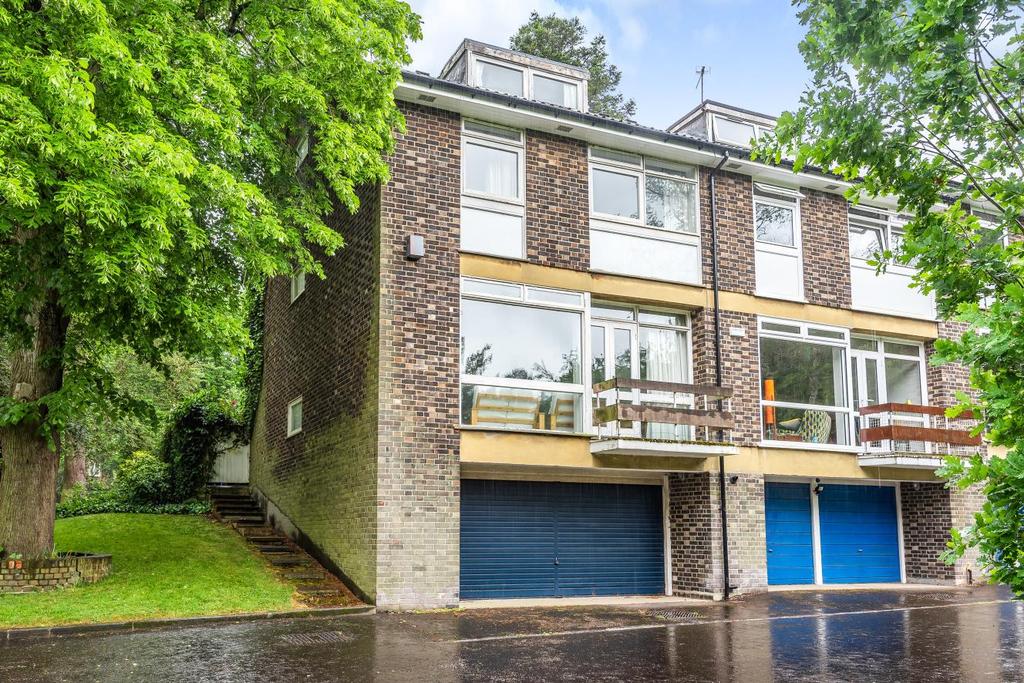 Crescent Wood Road, Sydenham 4 bed end of terrace house £900,000