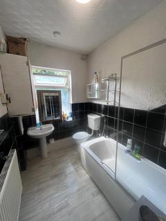 1 bedroom in a house share to rent, Room 4, Sarehole Road, Hall Green, Birmingham, B28 8DR