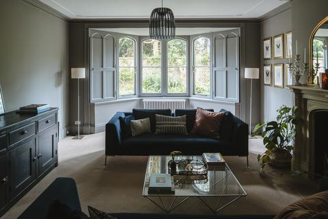Castlefields House Castlefields, Calne, SN11 0EA