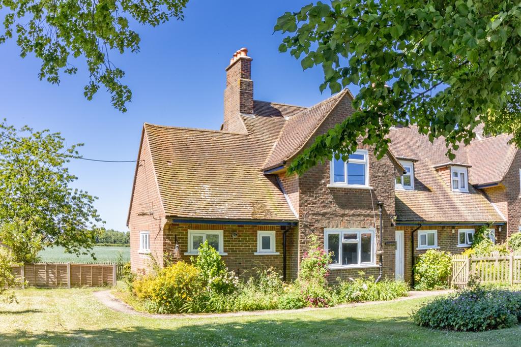 West Tisted, Alresford 3 bed cottage £1,800 pcm (£415 pw)