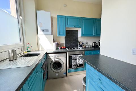 1 bedroom flat to rent, Drum Terrace, Easter Road, Edinburgh, EH7