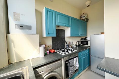 1 bedroom flat to rent, Drum Terrace, Easter Road, Edinburgh, EH7