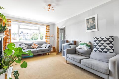 1 Bramdean Gardens, London, SE12 0NT