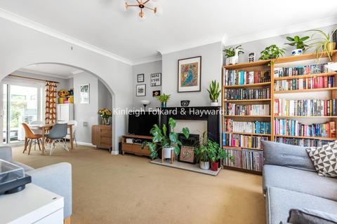 1 Bramdean Gardens, London, SE12 0NT
