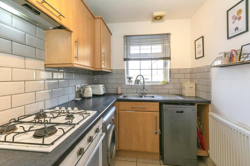 St. Drive, Bournemouth, BH11 2 bed terraced house £1,175 pcm (£271 pw)