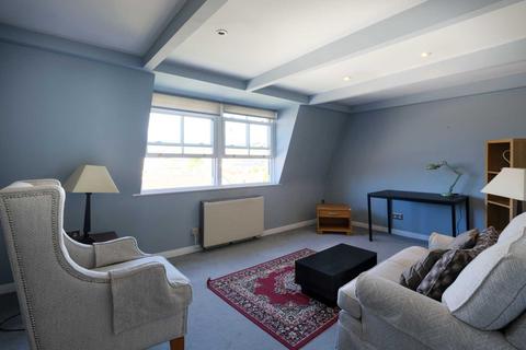 1 bedroom apartment to rent, Laura Place, Bath