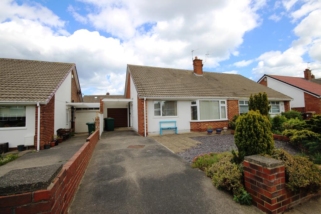 Cragside, Whitley Bay, Tyne & Wear... 2 bed semidetached bungalow £