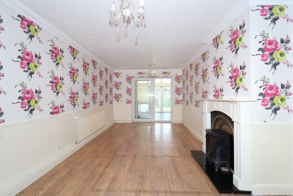 Rantree Fold, Lee Chapel South... 2 bed terraced house £290,000