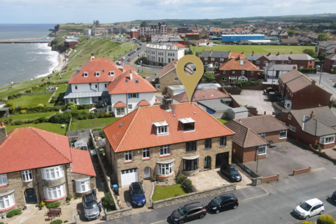 White Lodge Caedmon Avenue, Whitby, YO21 3JT