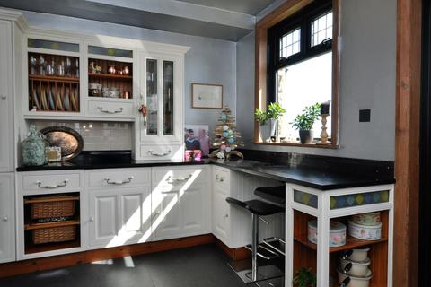 White Lodge Caedmon Avenue, Whitby, YO21 3JT