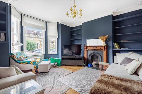 16 Belvoir Road, London, SE22 0QY