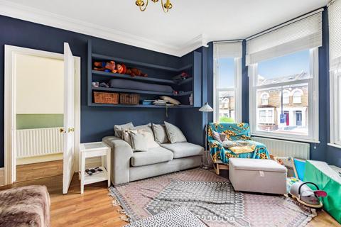 16 Belvoir Road, London, SE22 0QY