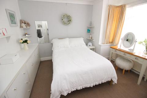 36 Langley Avenue, Worcester Park, KT4 8PB