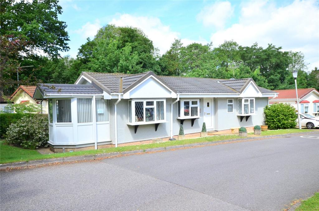 Turners Hill Park, Turners Hill, West... 2 bed garage - £260,000