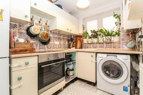 18a Alexandra Road, Bedford, MK40 1JA