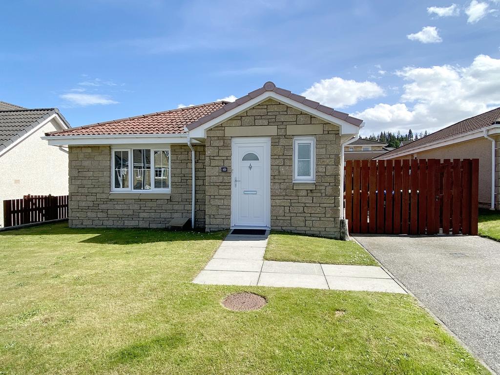 10 Moray Park Place, Culloden... 3 bed detached bungalow £245,000