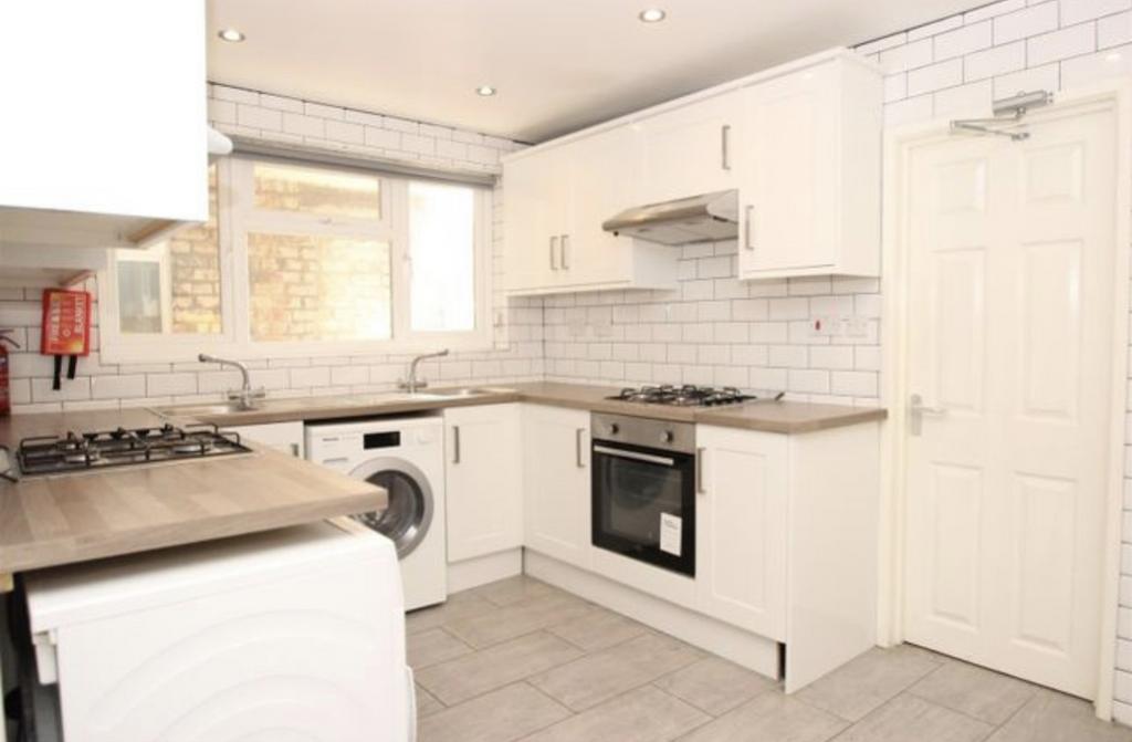 House in Oxford - View 2