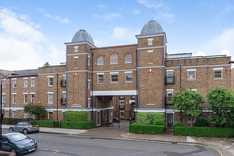 2c Marryat Square, London, SW6 6UA