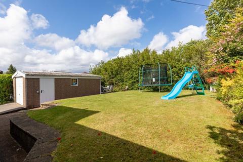 37 Lothian Drive, Clarkston, Glasgow, G76 7NA