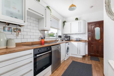 37 Lothian Drive, Clarkston, Glasgow, G76 7NA