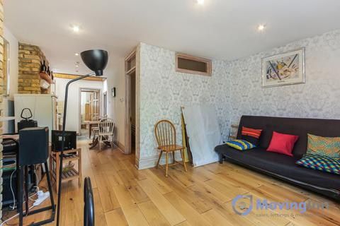 3 bedroom terraced house for sale - Lothian Road, Oval, SW9