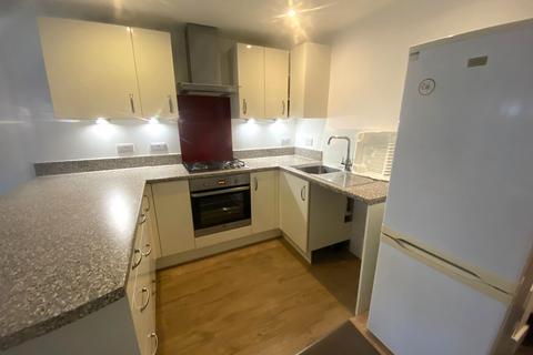 1 bedroom flat to rent, Alumhurst Road, Bournemouth BH4