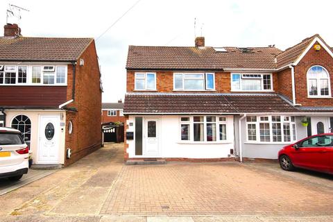 42 Anthony Drive, Stanford-le-hope, SS17 8BW