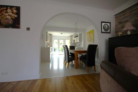 42 Anthony Drive, Stanford-le-hope, SS17 8BW