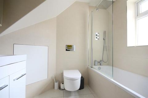 42 Anthony Drive, Stanford-le-hope, SS17 8BW