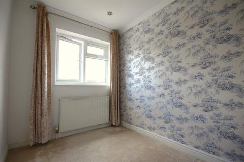 42 Anthony Drive, Stanford-le-hope, SS17 8BW