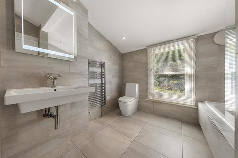 26 Bective Road, London, SW15 2QA