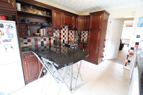 3 bedroom semi-detached house to rent, Elmbank Terrace, Aberdeen, AB24