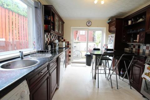 3 bedroom semi-detached house to rent, Elmbank Terrace, Aberdeen, AB24