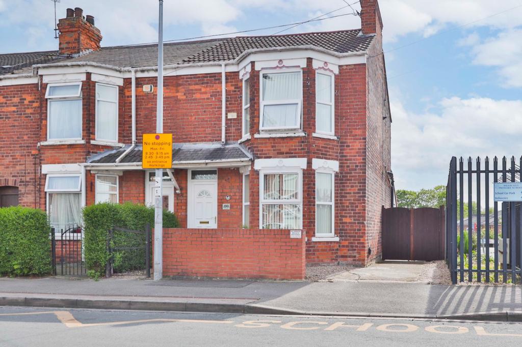 Lee Street, Hull, East Yorkshire, HU8 2 bed end of terrace house £110,000