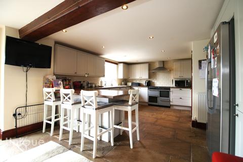Brook Farm Brick House Lane, Hambleton, Poulton-le-fylde, FY6 9BG