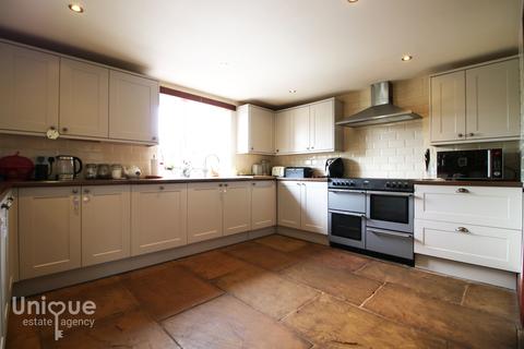 Brook Farm Brick House Lane, Hambleton, Poulton-le-fylde, FY6 9BG