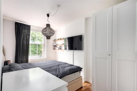 13, Dunstan Houses Stepney Green, London, E1 3JH