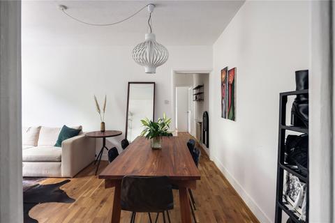 13, Dunstan Houses Stepney Green, London, E1 3JH