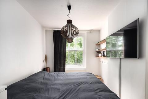 13, Dunstan Houses Stepney Green, London, E1 3JH