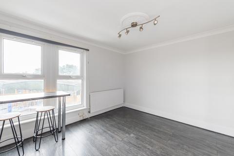 2 bedroom flat for sale, Hainault Road, Leytonstone, London, E11 1EA