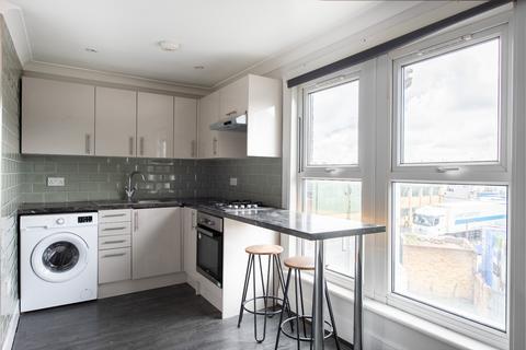 2 bedroom flat for sale, Hainault Road, Leytonstone, London, E11 1EA