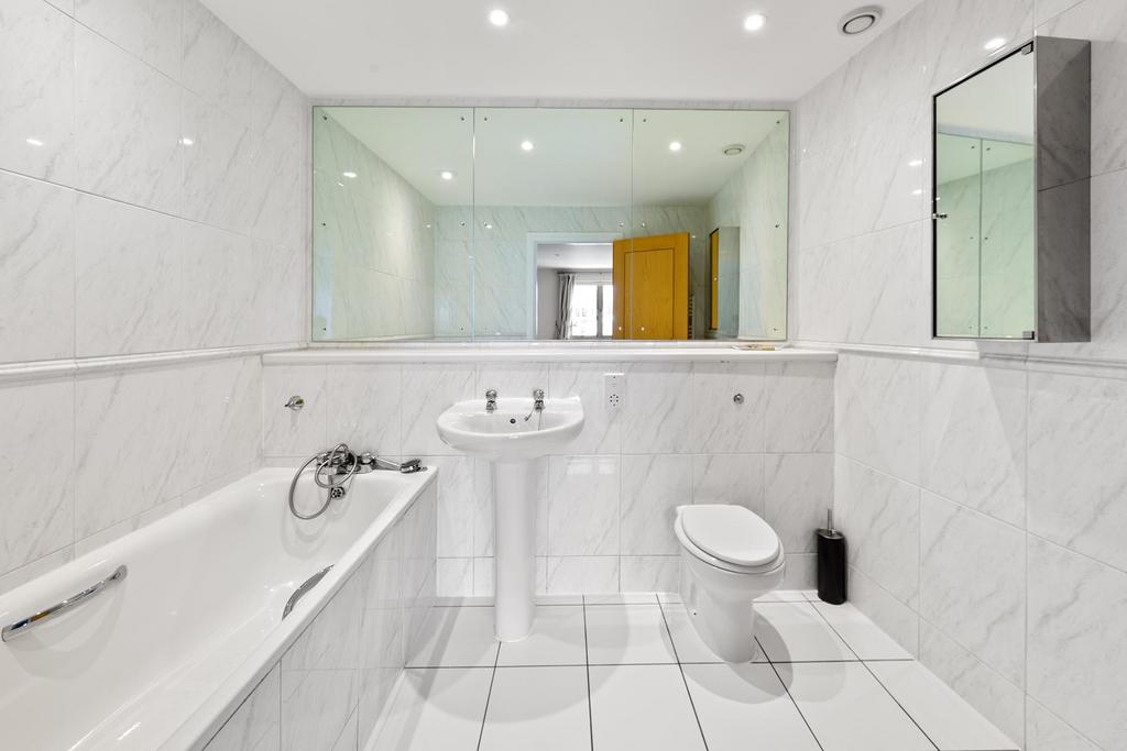 Ensuite bathroom