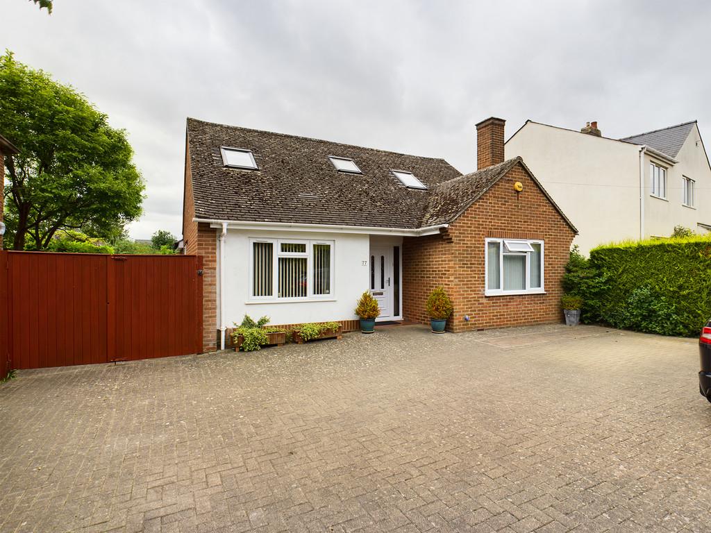 Rampton Road, Cottenham, Cambridge 4 bed chalet £615,000