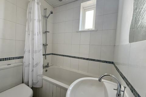 1 bedroom flat to rent, Bridge Street, Swinton