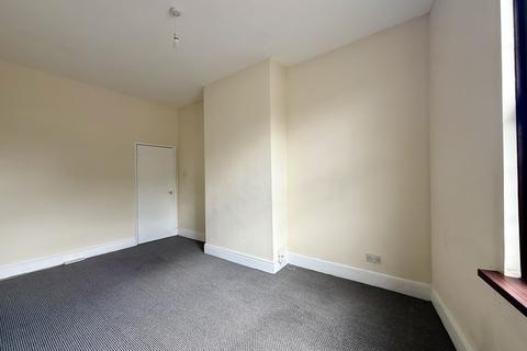 1 bedroom flat to rent, Bridge Street, Swinton